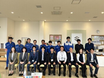 集合写真変更しました！